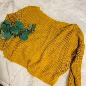 Knitted scoop neck crop sweater